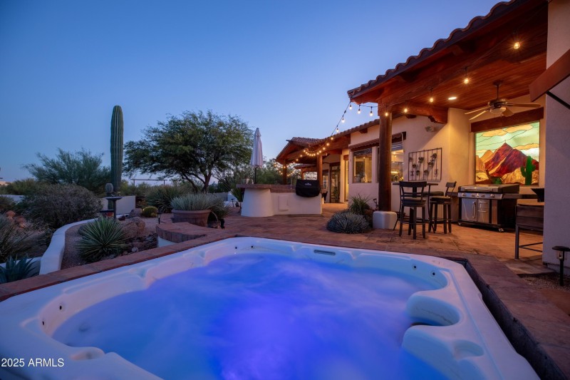 Jacuzzi and Covered Patio