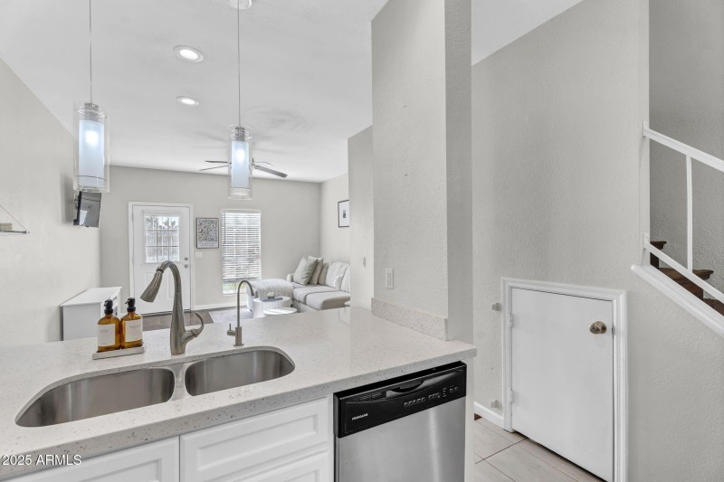 10-web-or-mls-DSC04505