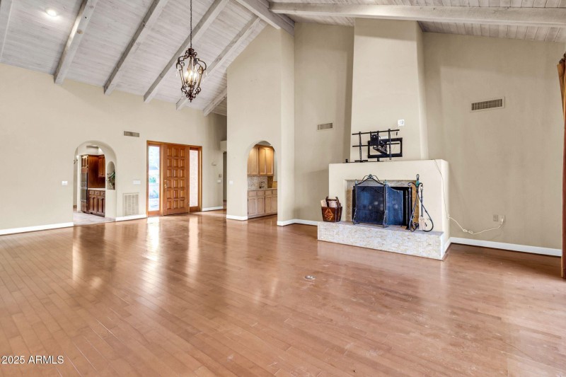 8100 E Camelback Rd-12