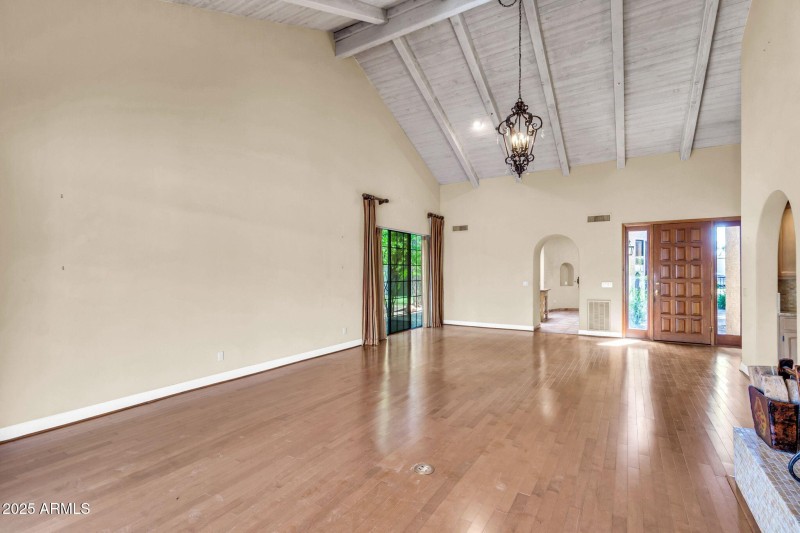 8100 E Camelback Rd-13