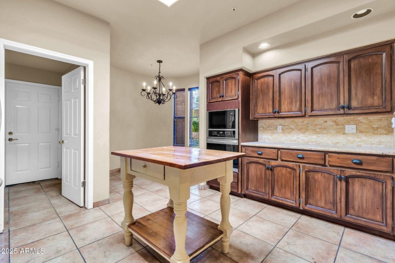 8100 E Camelback Rd-22