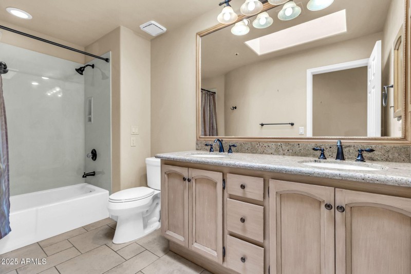 8100 E Camelback Rd-35