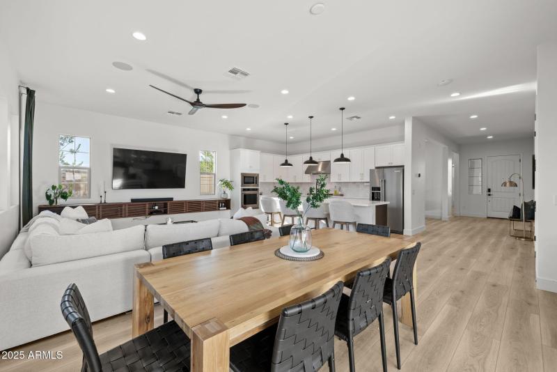 10-web-or-mls-11025 E Utah Ave, Mesa-10