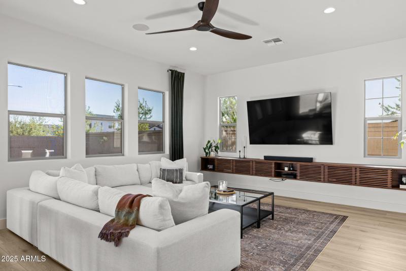 11-web-or-mls-11025 E Utah Ave, Mesa-11