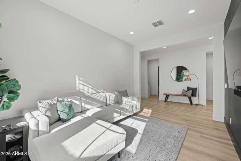 20-web-or-mls-11025 E Utah Ave, Mesa-20