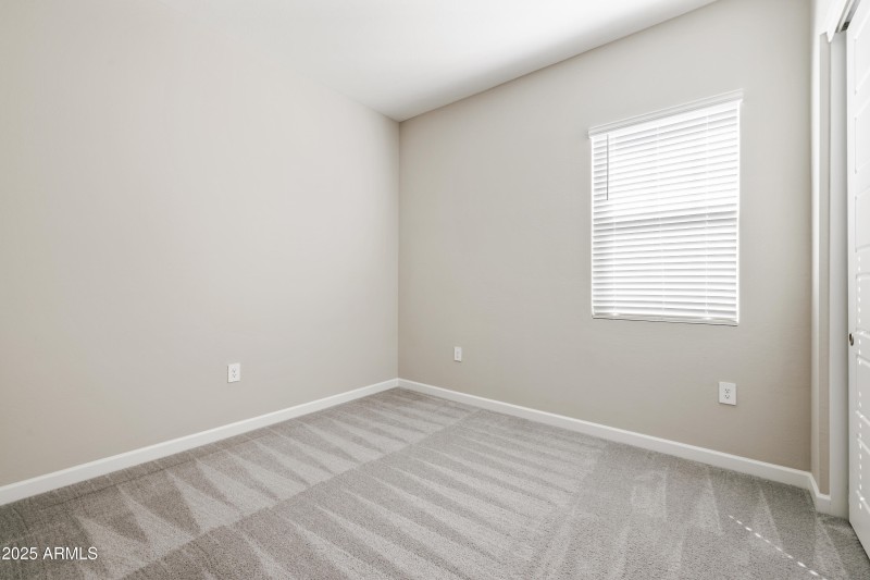 Upstairs_Guest_Bedroom_1_Photo_1