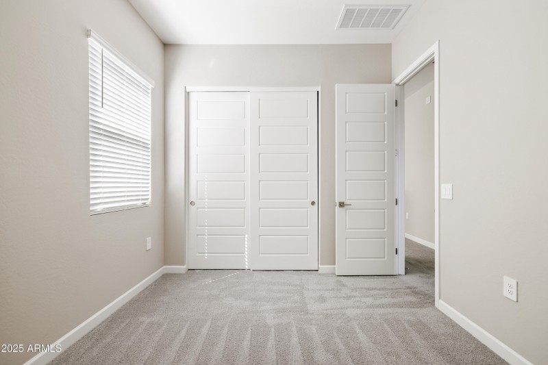 Upstairs_Guest_Bedroom_1_Photo_2