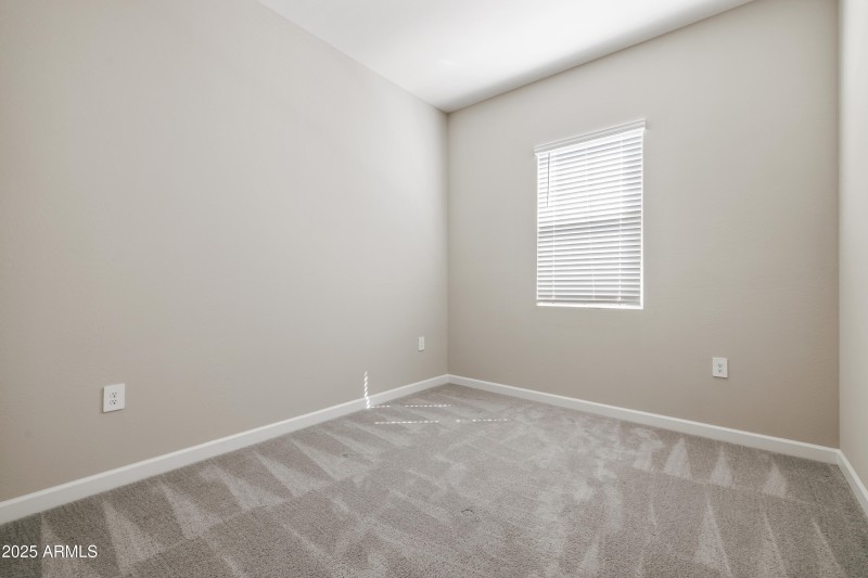 Upstairs_Guest_Bedroom_3_Photo_2