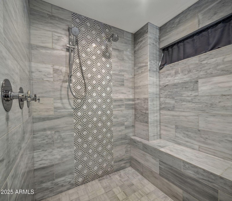 Primary Walk In Shower