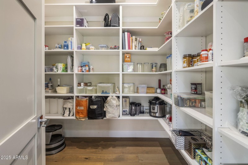 Walk in Pantry