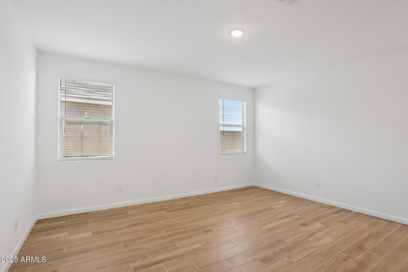 20-web-or-mls-W Camino de Oro-S2409-020