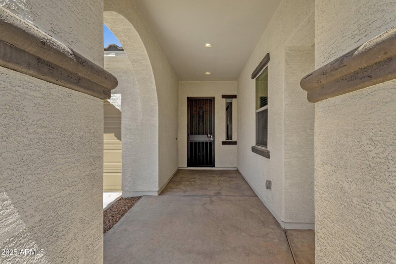 4-web-or-mls-22472-e-sonoqui-blvd