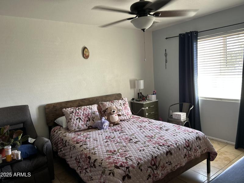 4718 E. pierce St. bedroom #8