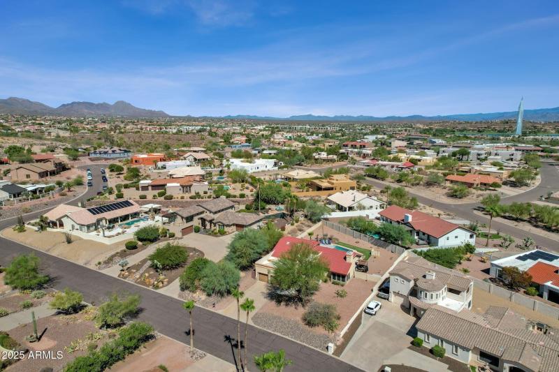 053_Aerial Community