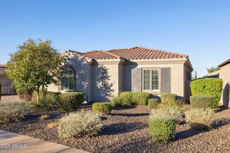 2-web-or-mls-10708-n-136th-plF