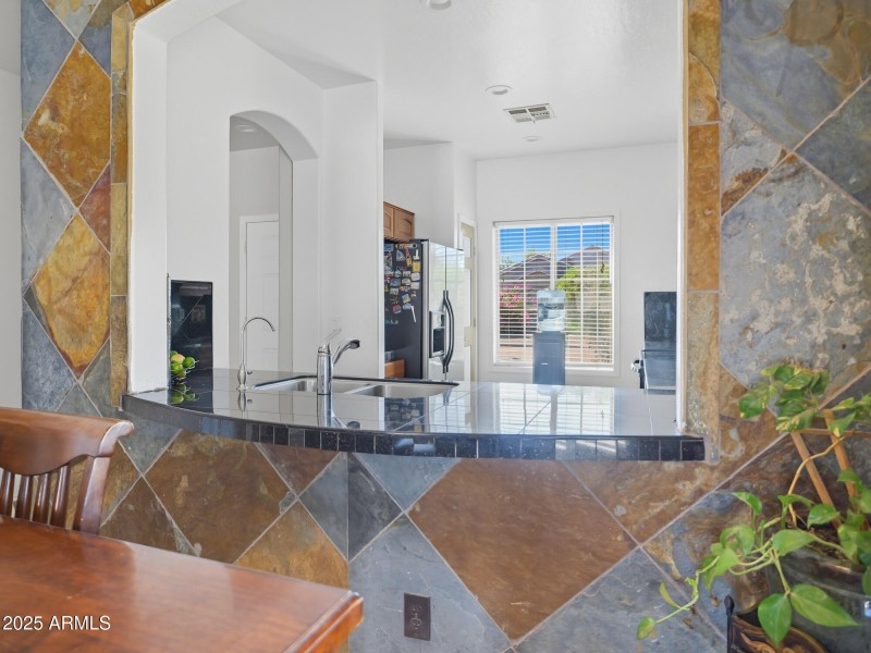 MLS Raymond St copy 00006