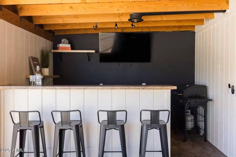 31f1a33c-3725-41c8-b112-37d991a0b9e2