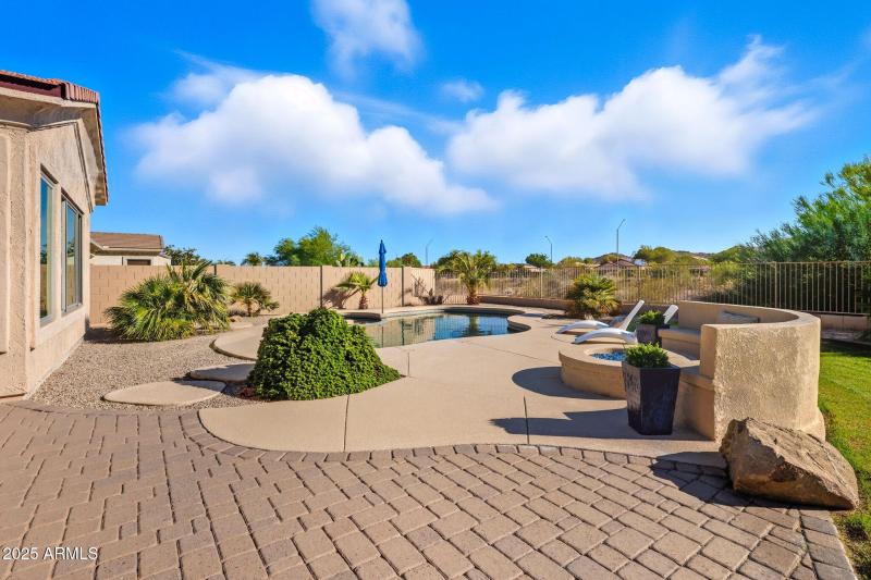 Amazing pavered patio