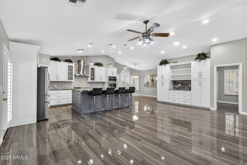 26_3533_N_159th_Ln24_mls