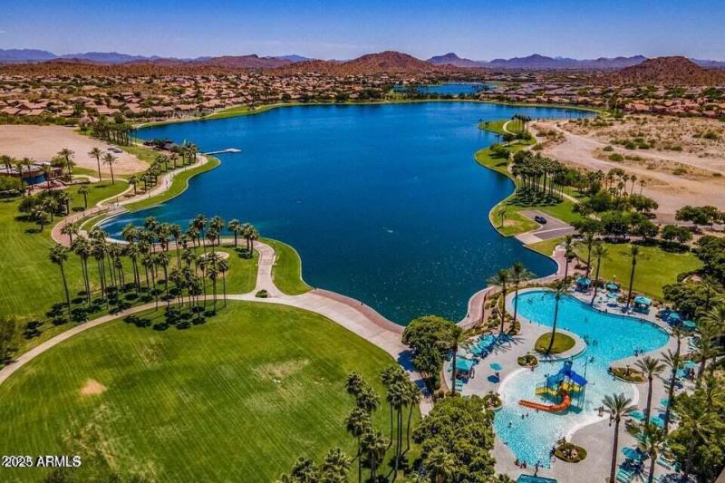 Starpoints Resident Center on North Lake