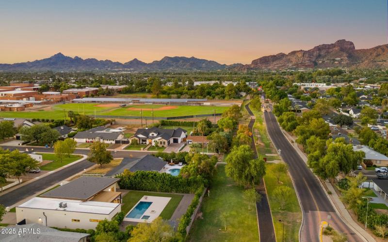 Old Cross-Cut Canal Park