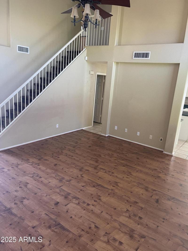 20250808_153427307_iOS