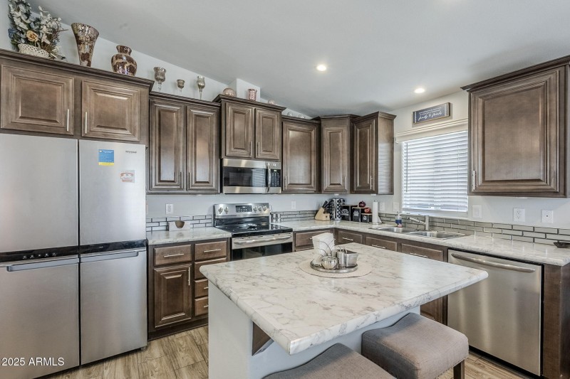 16-web-or-mls-University-16