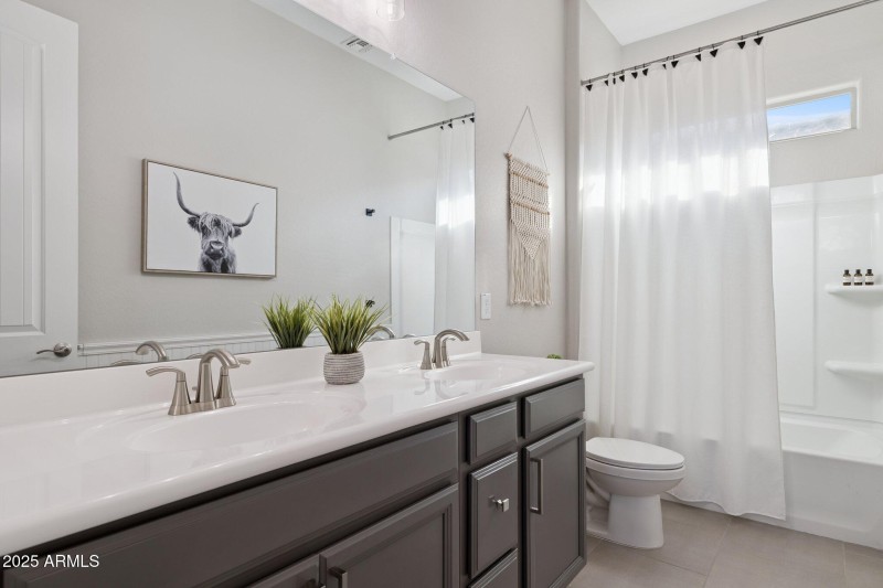 32-web-or-mls-12047-e-sereno-rd