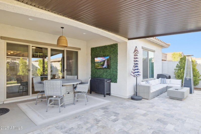 42-web-or-mls-12047-e-sereno-rd