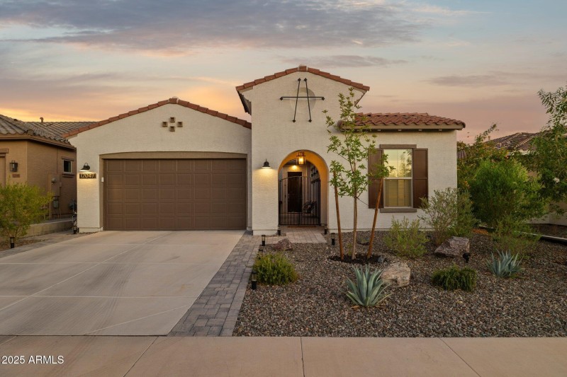 58-web-or-mls-12047-e-sereno-rd