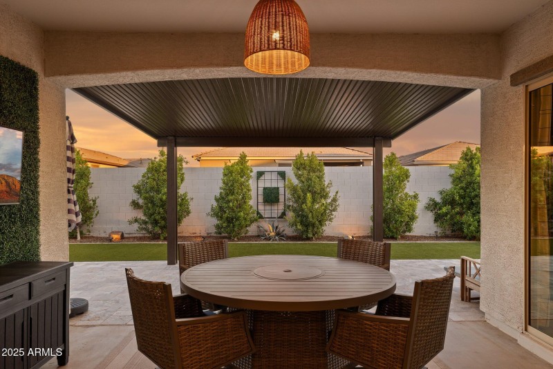 67-web-or-mls-12047-e-sereno-rd