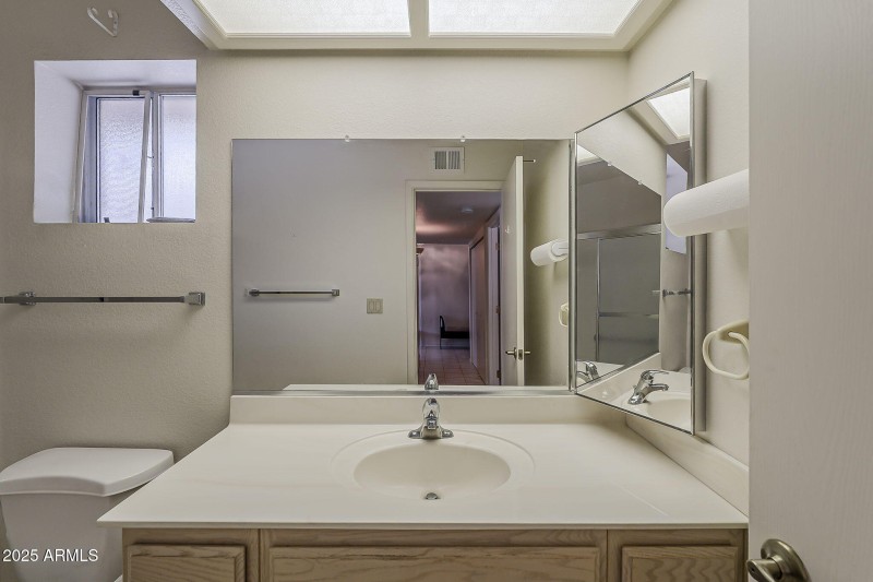 35-web-or-mls-Navarro Ave-35