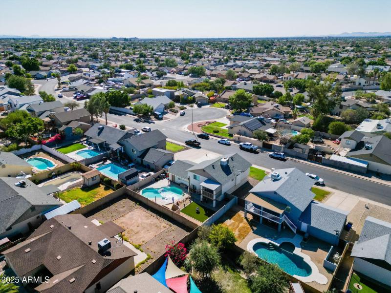 33-web-or-mls-6064 E Ingram St-33