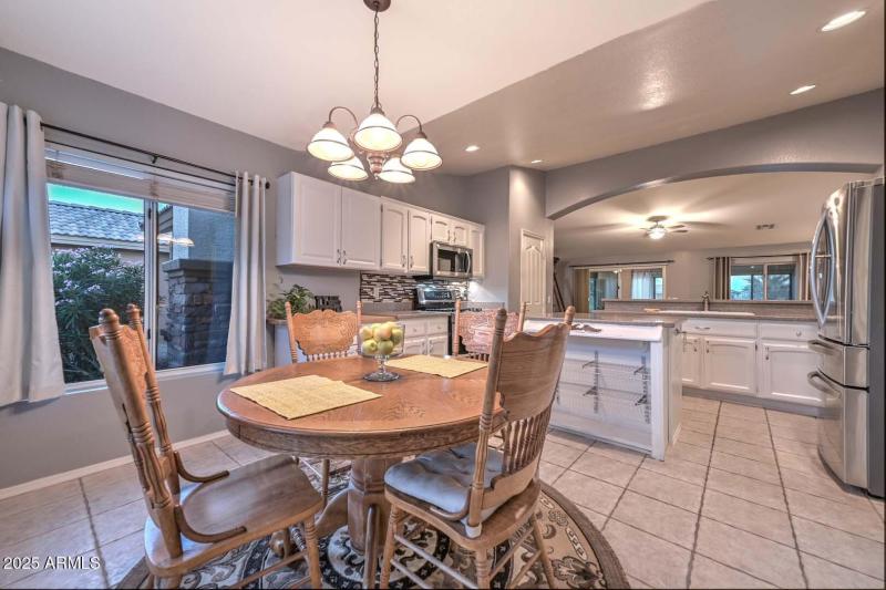 Breakfast Room-Kitchen