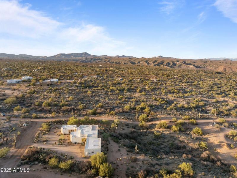 62-web-or-mls-DJI_20250326003345_0053_D