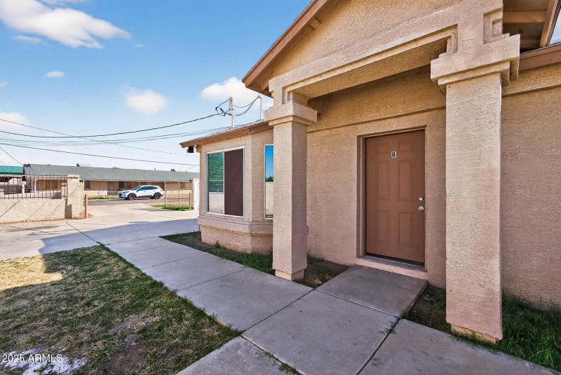 04_8321_W_Edwards4_mls