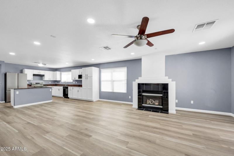 mls_1125 E Milada Dr-4