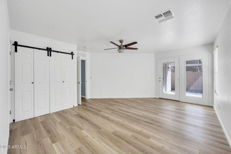 mls_1125 E Milada Dr-18