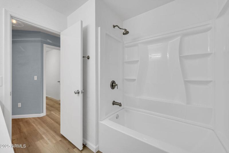 mls_1125 E Milada Dr-25