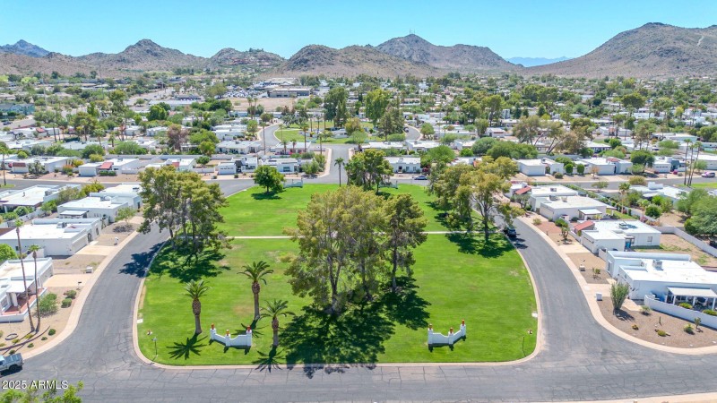 14024 N Burning Tree Pl W Community-1