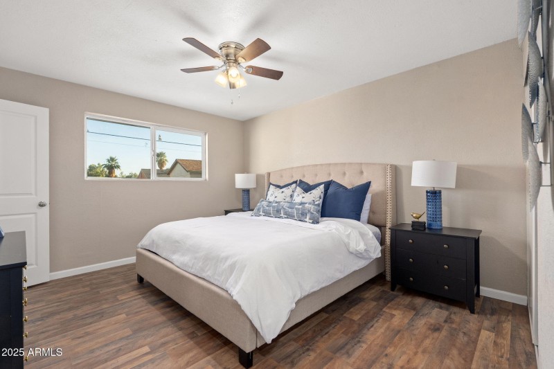 6223 W EARLL Drive, Phoenix, AZ