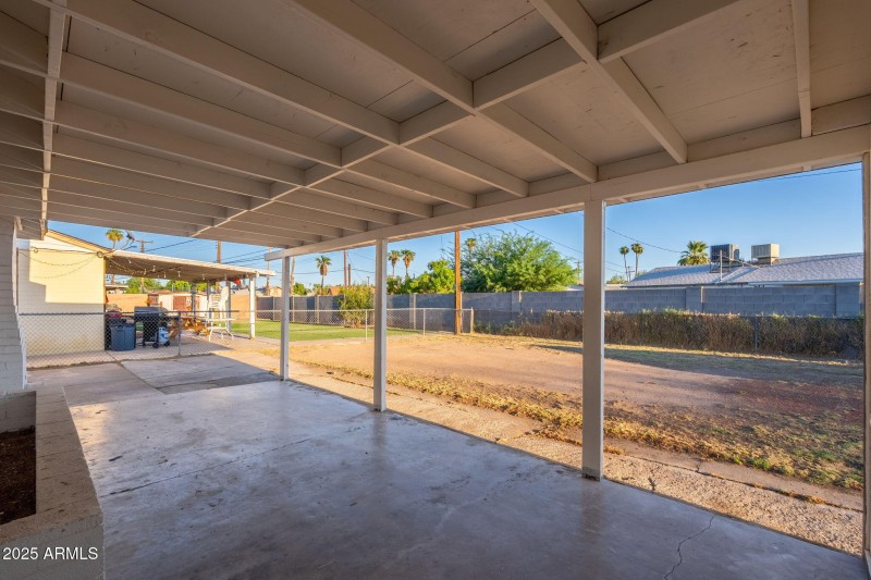 6223 W EARLL Drive, Phoenix, AZ