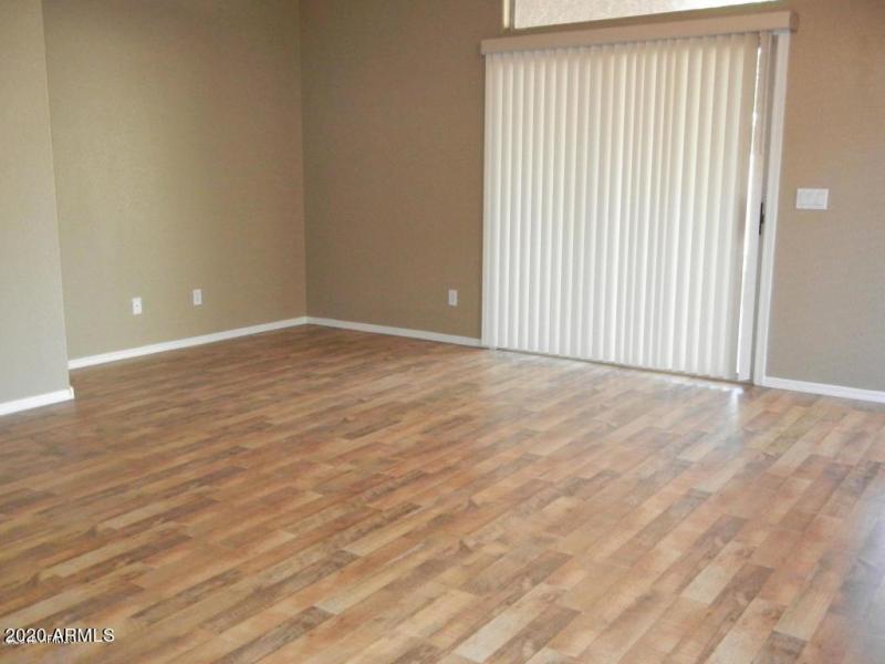 20161025225642285954000000-o