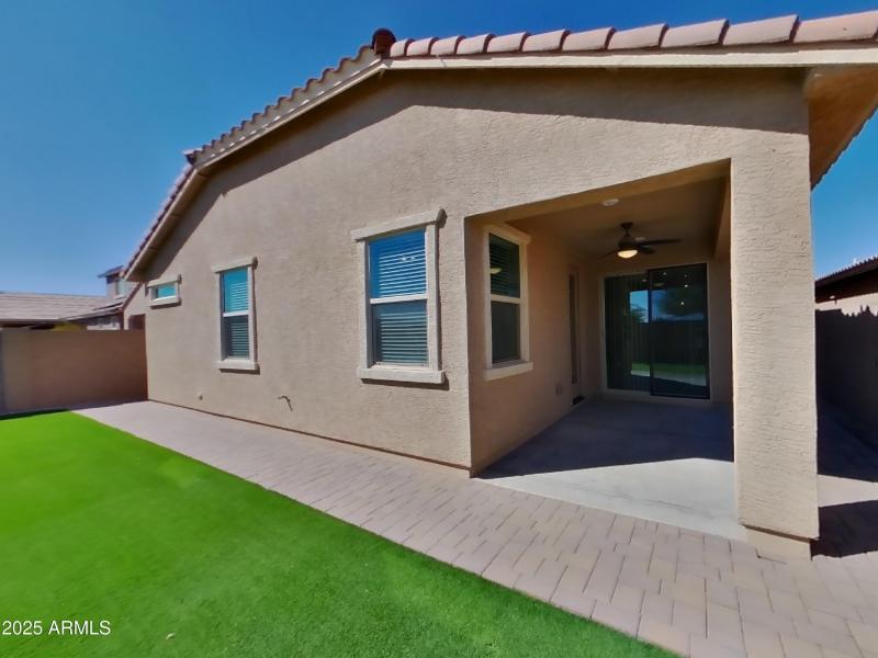 16_pc_AhmHeqHGdA_sjnhhNl3X6_center_0