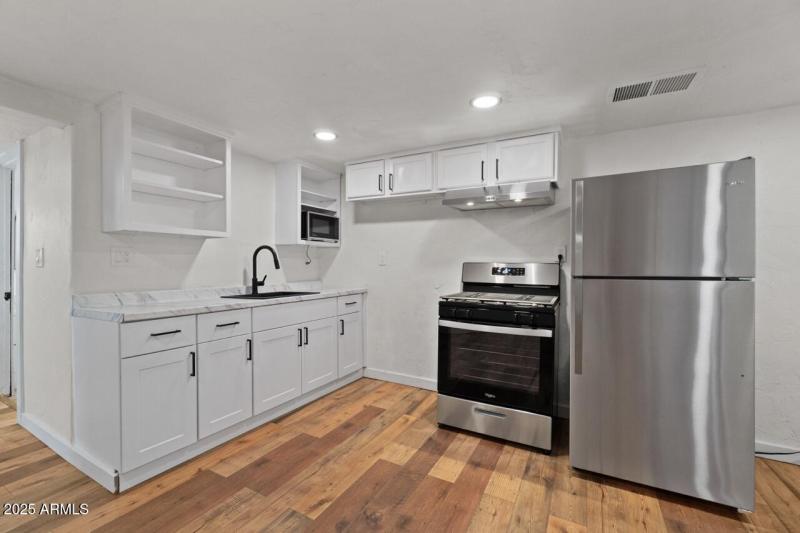 9) 63382-68d44cda1568e