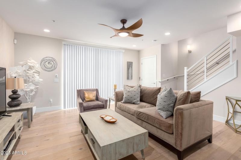 S 011 - 05 - Osborn - Living Room