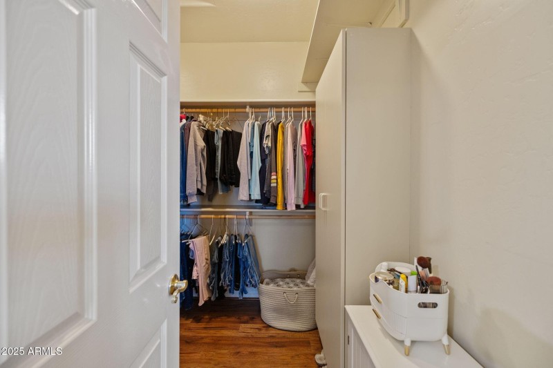 109-Primary Closet