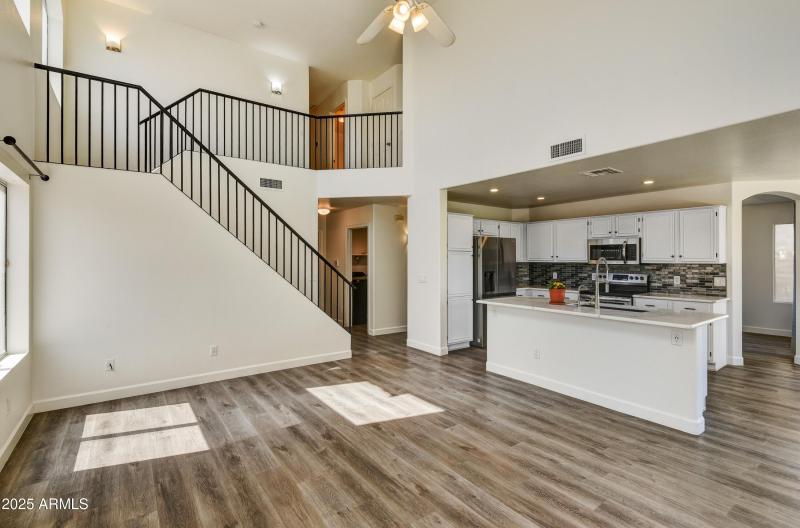 011_Family to Kitchen