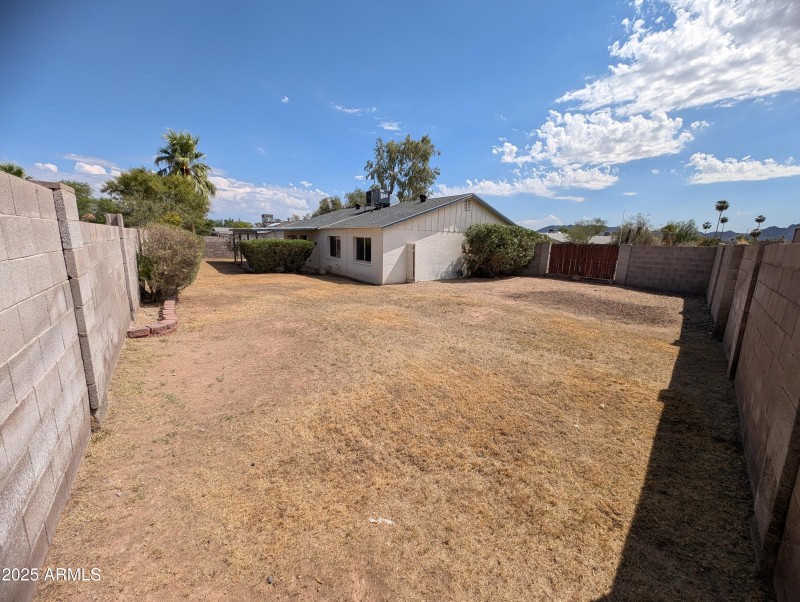 PXL_20250925_195709479