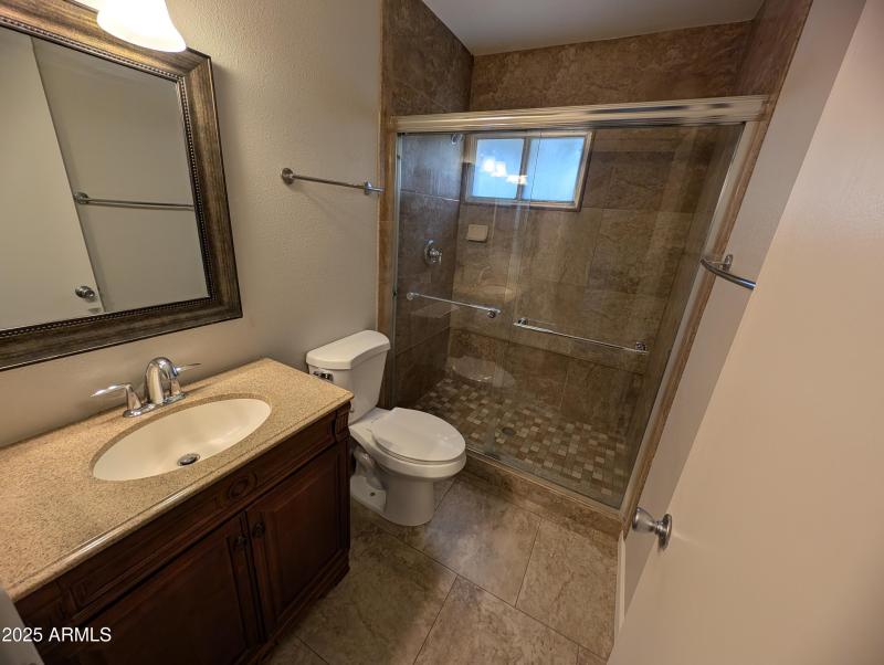 PXL_20250925_195555944